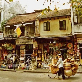 Hang Quat - Street Of Fans