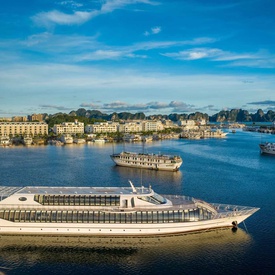 First dining yacht launched in Halong Bay