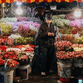 Quang Ba Flower Market