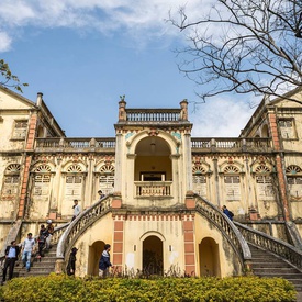 Hoang Yen Chao Castle